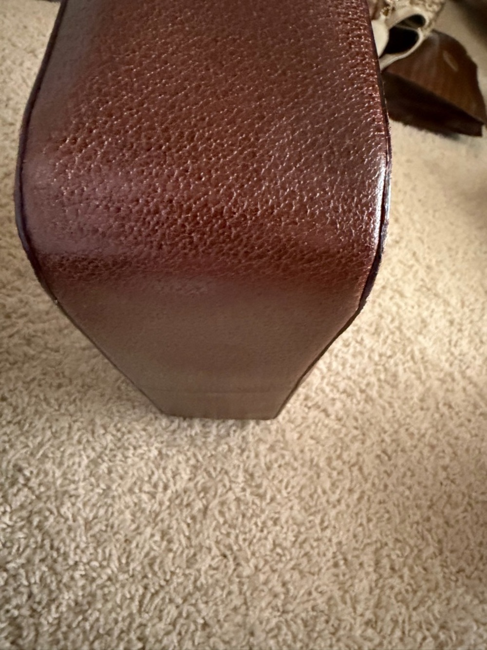 Gucci Brown Leather Tote with Black Bamboo-Style Handles - Picture 4 of 6